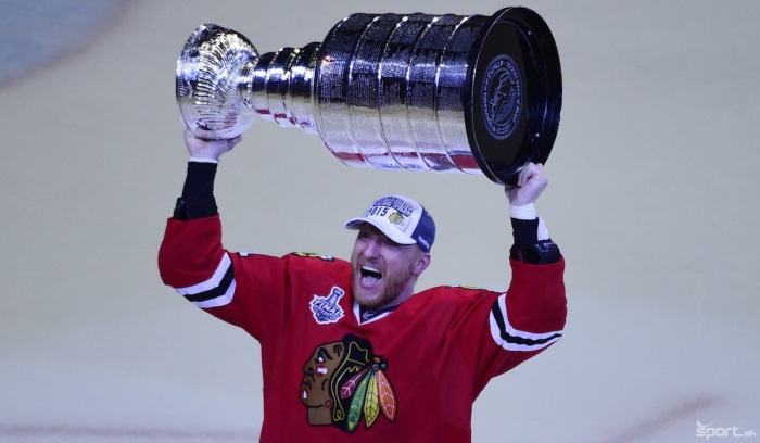 marian-hossa_chicago_stanley-cup_jun2015_reuters